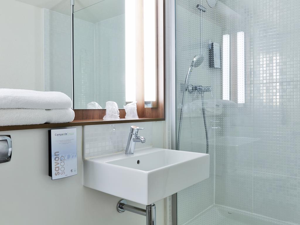 Hotel Campanile Lyon Sud 3*